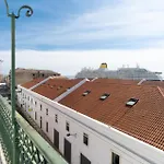 In Alfama, Near Metro&cafés - Ttl126 Apartman *