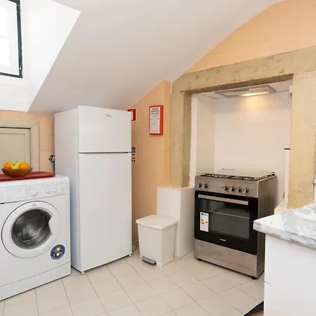 In Alfama, Near Metro&cafés - Ttl126 Appartamento