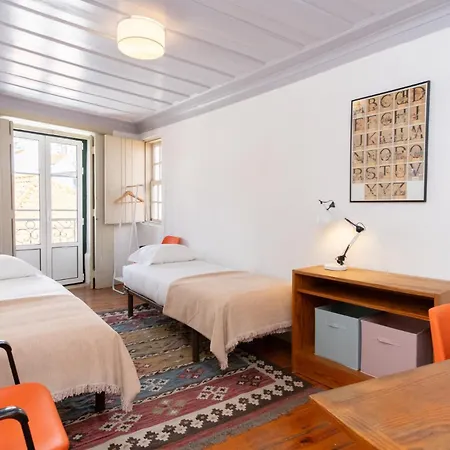 Apartamento In Alfama, Near Metro&cafés - Ttl126 *