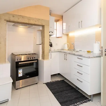 In Alfama, Near Metro&cafés - Ttl126 *